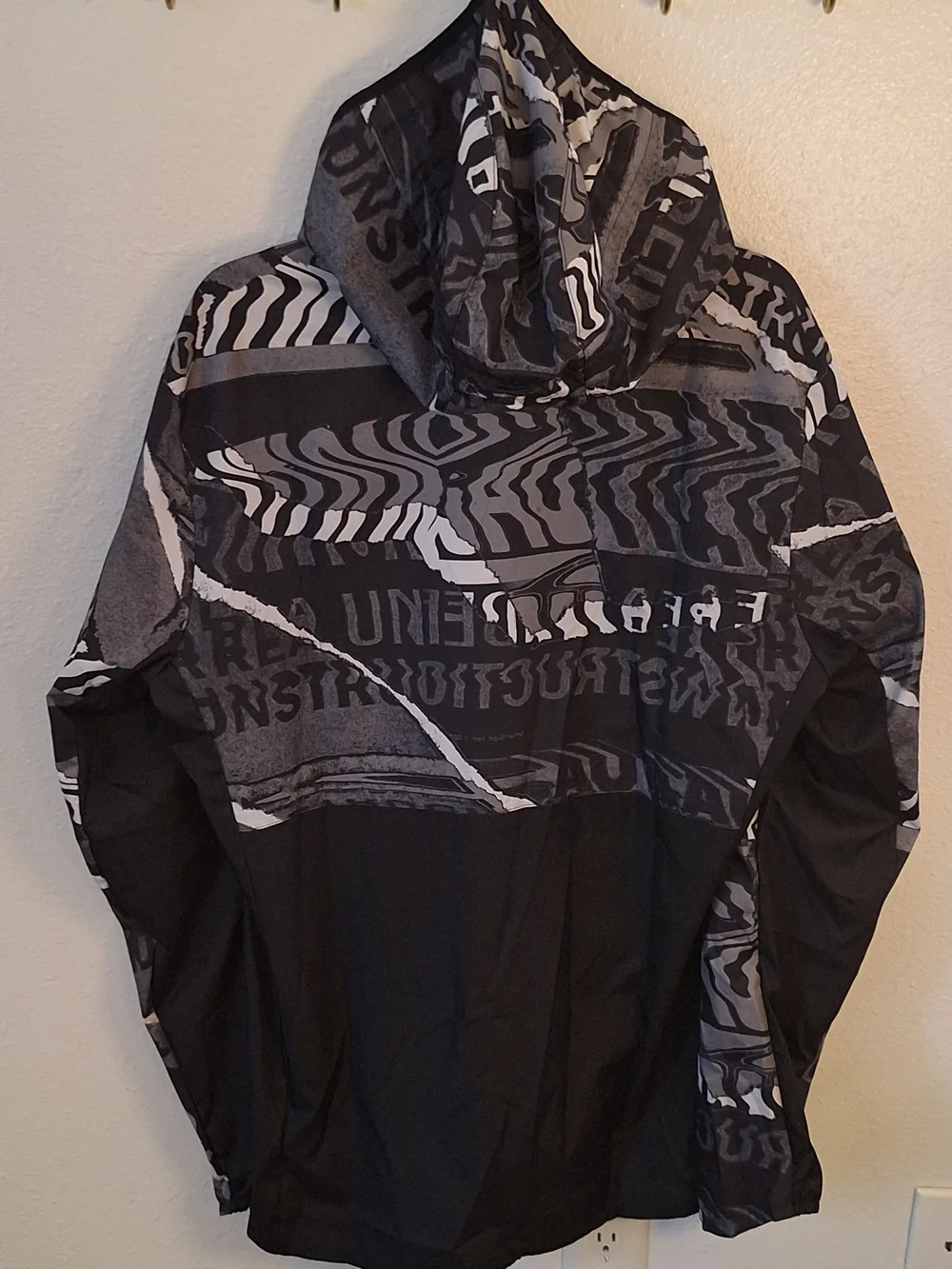 Adidas Own The Run ED9284 Men’s L Graphic Hooded Running Jacket Black Gray